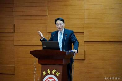 (陈新滋校长致辞)